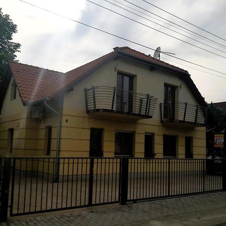BalatonboglárFrank Apartmanhaz公寓 外观 照片