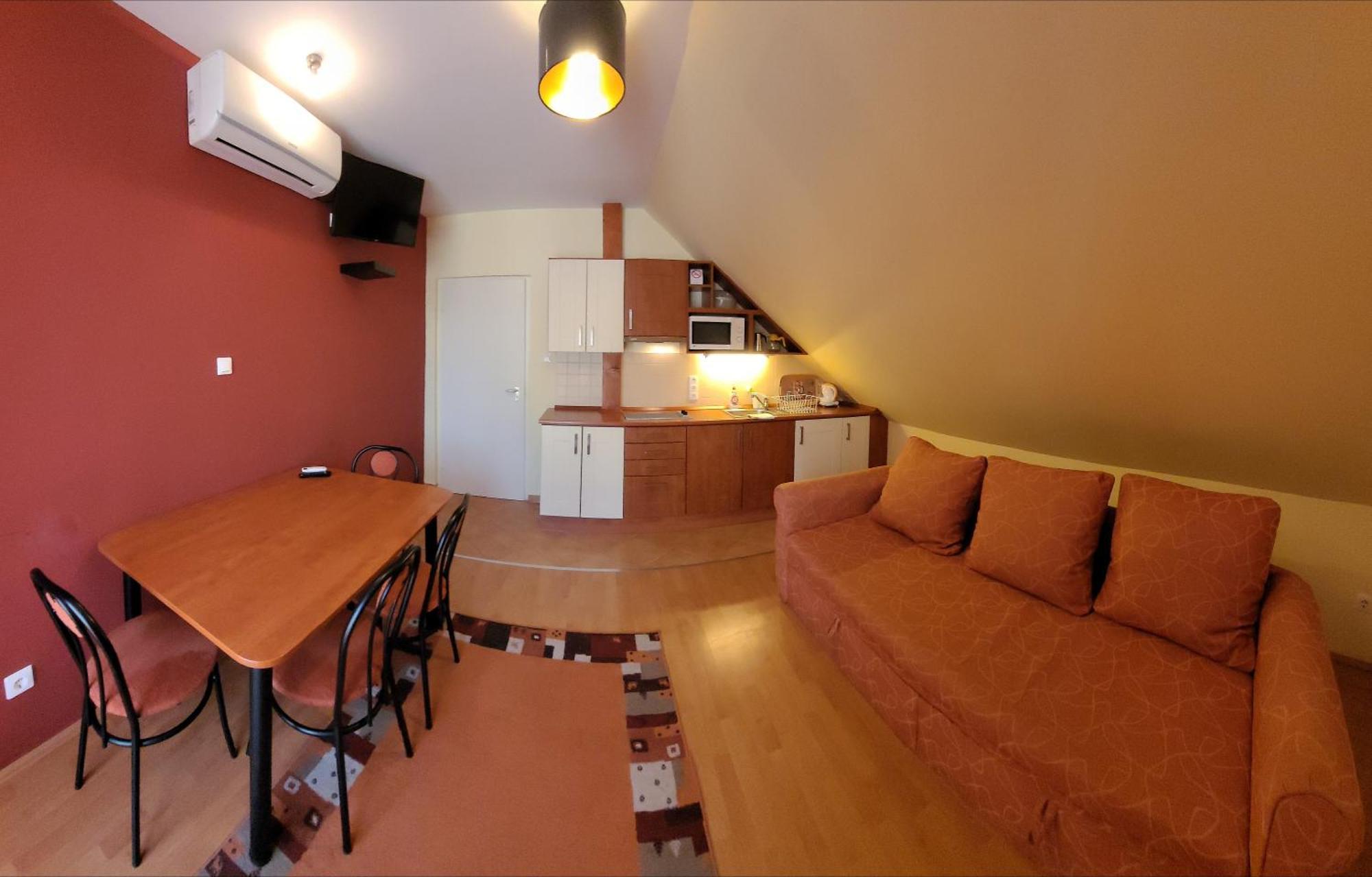 BalatonboglárFrank Apartmanhaz公寓 外观 照片